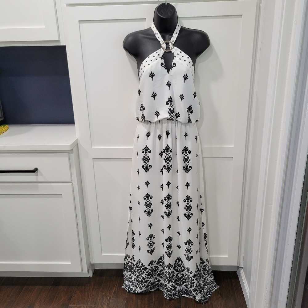 White House Black Market Black and White Maxi Dress